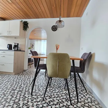 Apartment Leidenberger - Naehe Rothenburg & Ansbach - 2 Schlafzimmern アパート